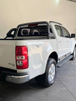 CHEVROLET S10 2.8 LTZ 4X4 CD 16V TURBO DIESEL 4P AUTOMÁTICO CHEVROLET S10 2.8 LTZ 4X4 CD 16V TURBO DIESEL 4P AUTOMÁTICO